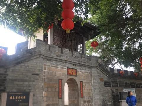 龙湖最新爆料新闻视频,揭秘龙湖地产全新项目背后的故事